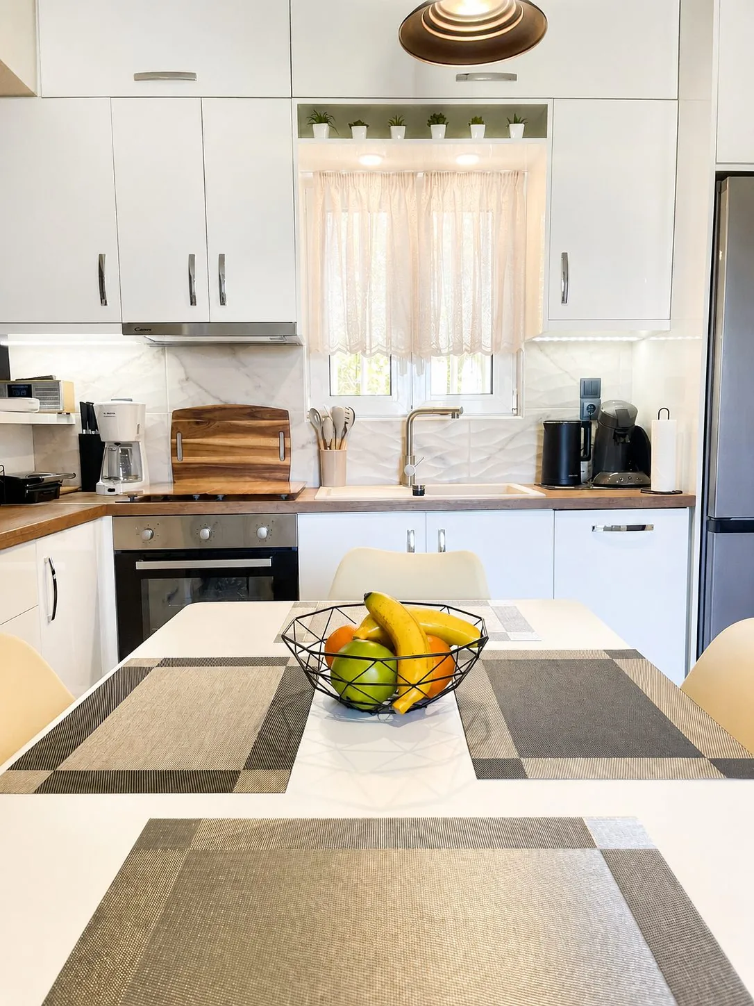 Apartment 21: kitchen